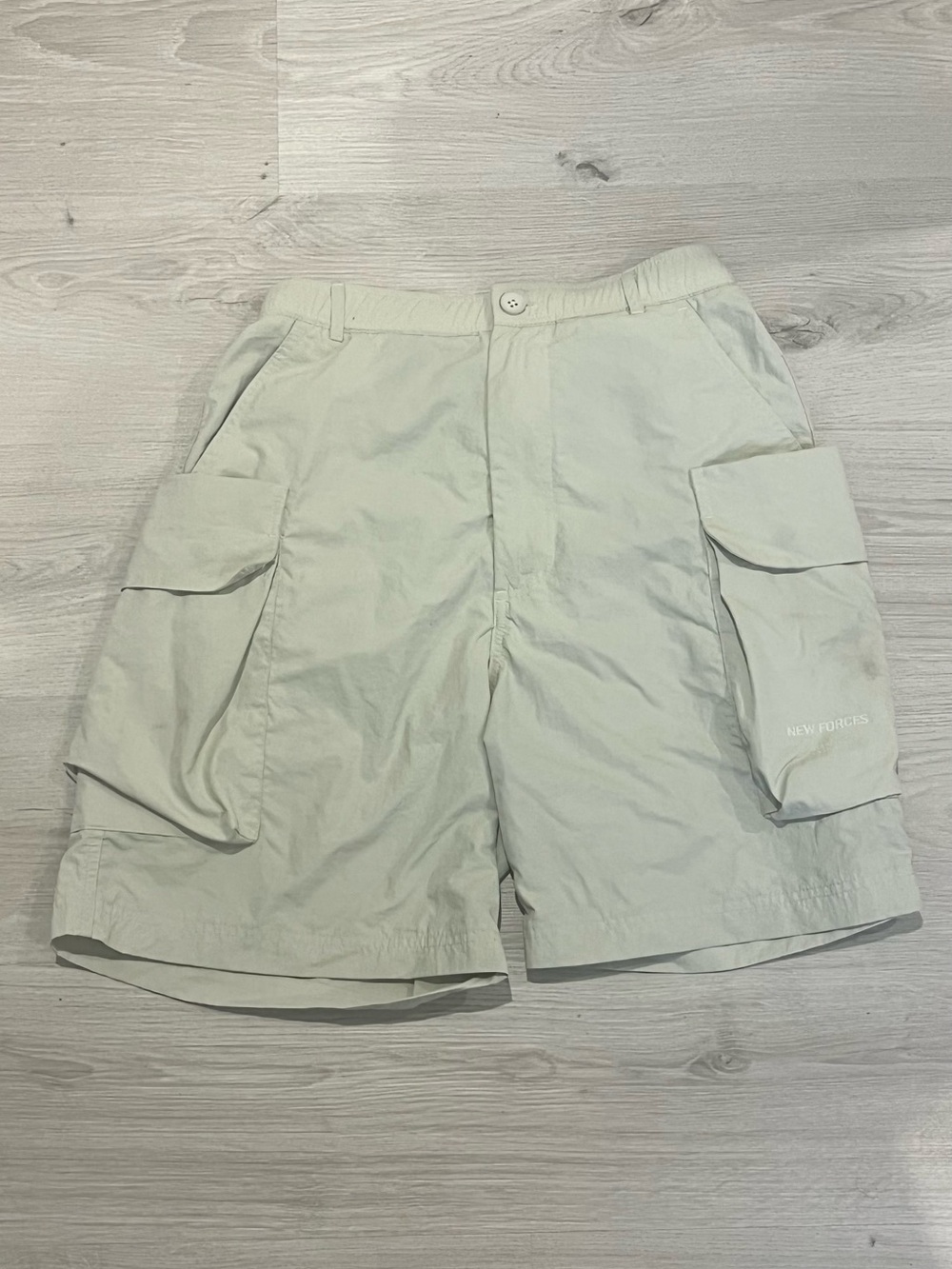 Men's Light Sage Cargo Shorts with Utility Pockets by